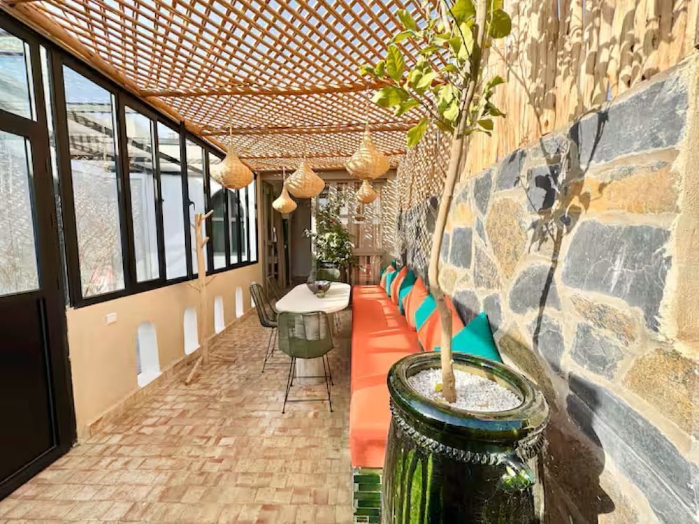 Beautiful Arab House With Swimming Pool