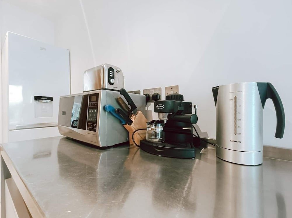 The Sandy Studio Flat in Petersham