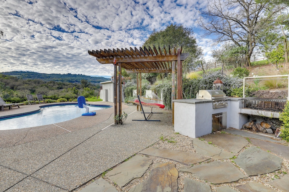 Tranquil Santa Rosa Home w/ Private Pool & Views!