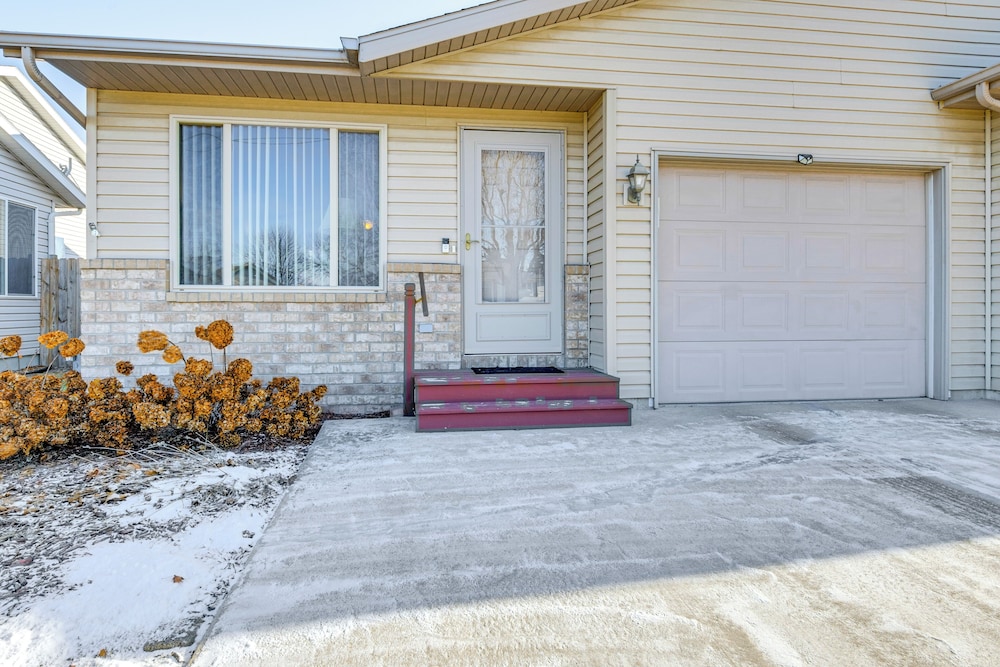 2 Mi to Lake Michigan: Cozy Duplex w/ Private Yard