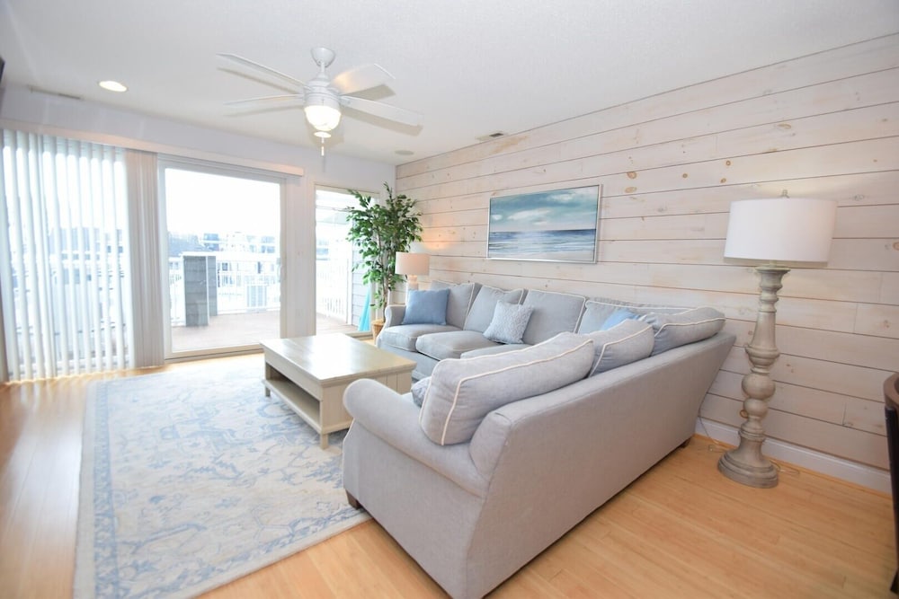 Harbour Island 40f 2 Bedroom Townhouse