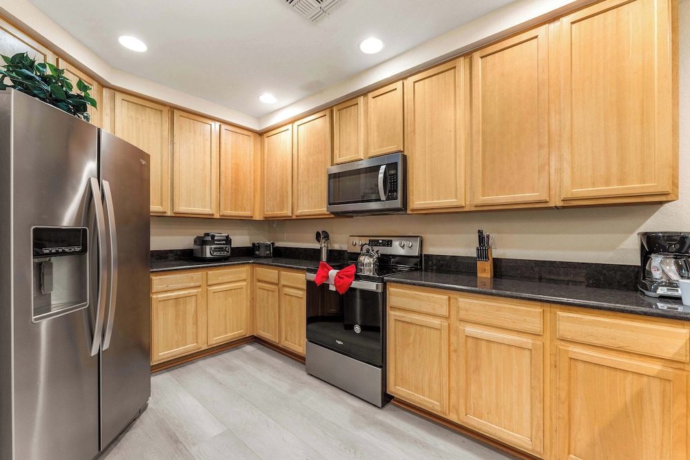 Caribe Cove Breeze Sleeps 6