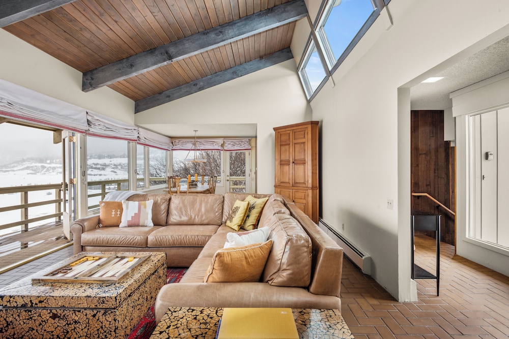 Oak Ridge Retreat by Snowmass Vacations
