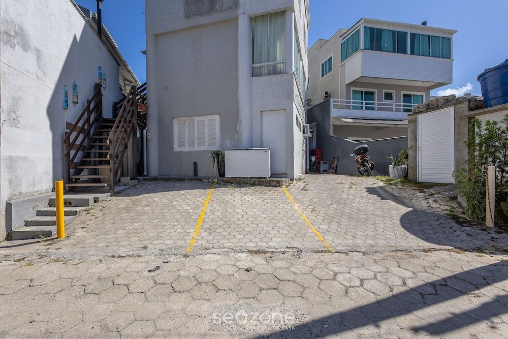 Sea View Apt 3BR & Garage 130m Beach Ror0002