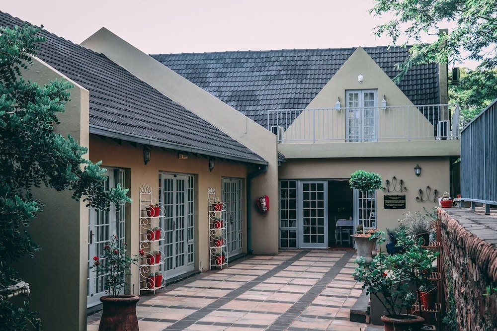 Amoris Guest House - Waterkloof Ridge