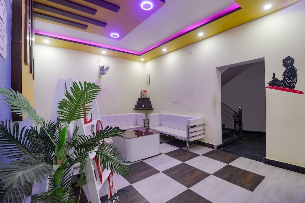 OYO 61384 Hotel Vd Palace view 4