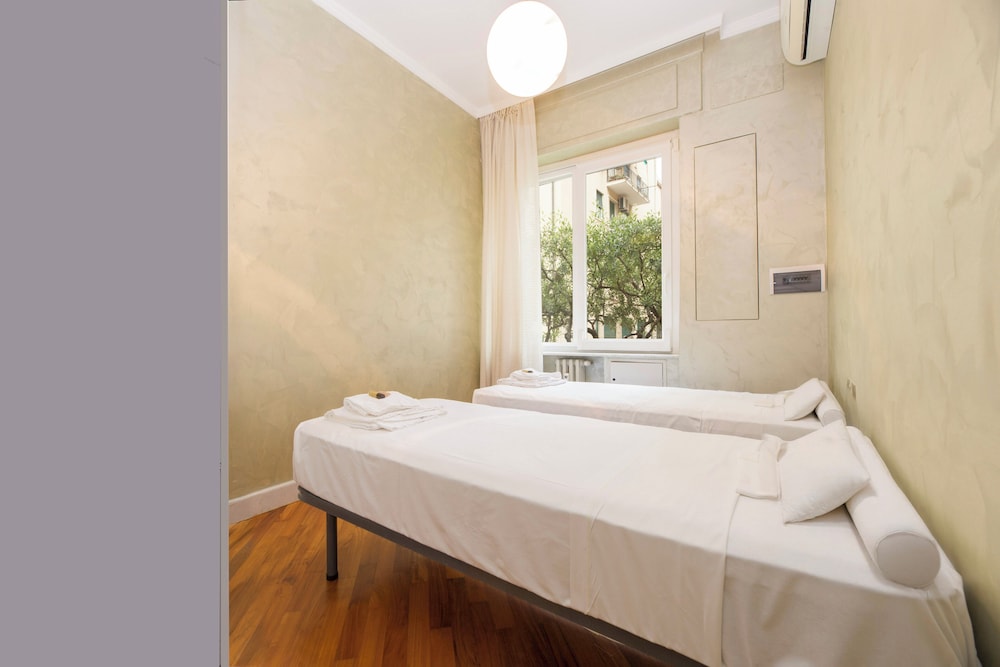 Spacious flat with Balcony