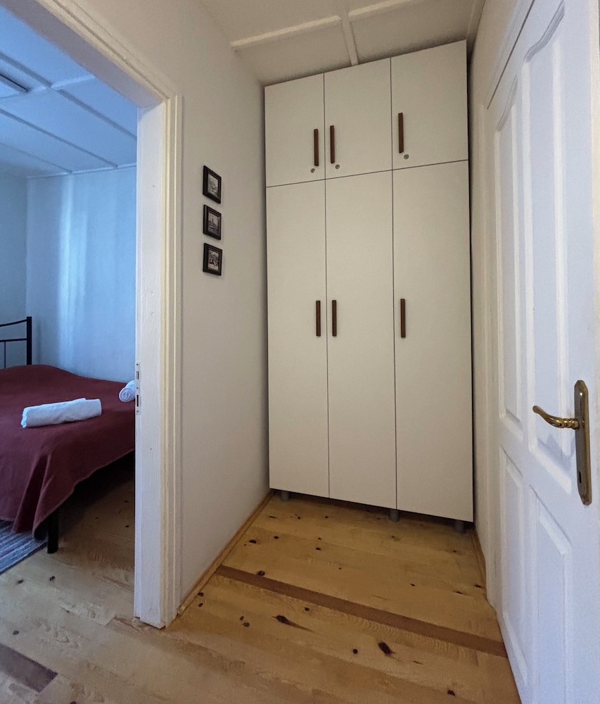 Idor Guest House