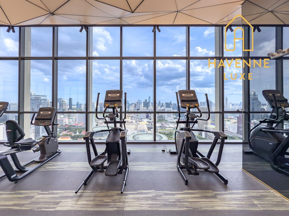 New City Condo in Central Bangkok ·