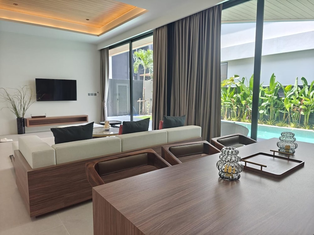 Aileen Layan Villa 3 Private Pool 4 Bedroom