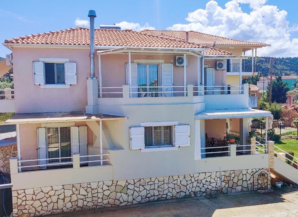 Villa Marina Tsoukalades