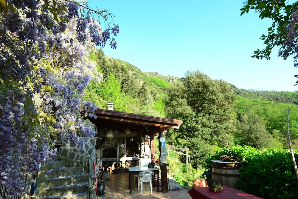 Hillside Retreat Near 5 Terre