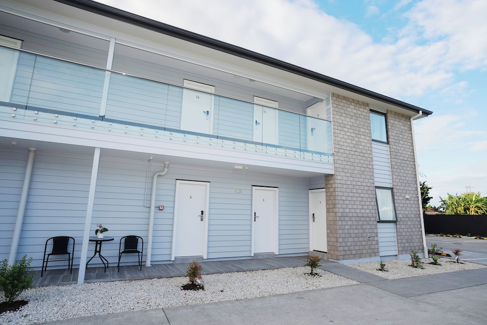 Yates Park Motel