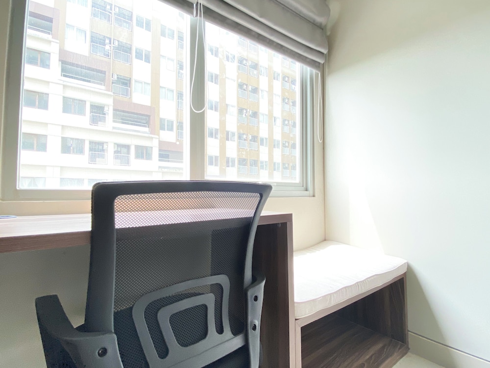 Simply Look Studio at LRT City Jatibening Apartment