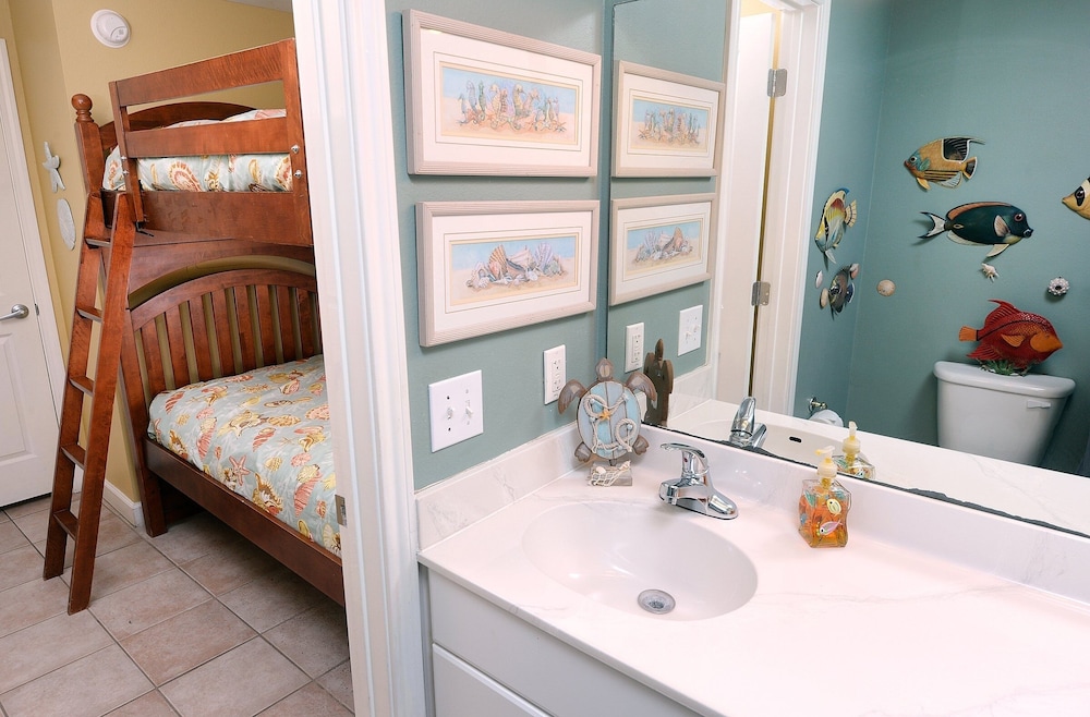 Shores Of Panama 618 2 Bedroom Condo