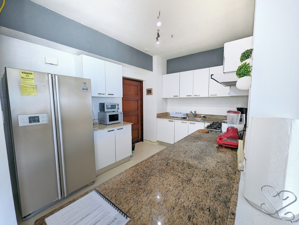 YC 2301-C l Apartamento 2BR en av balboa