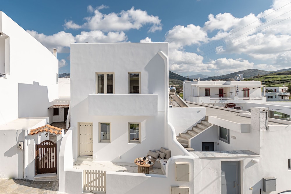 Elaia Home Luxury Village Apartment for two Naxos