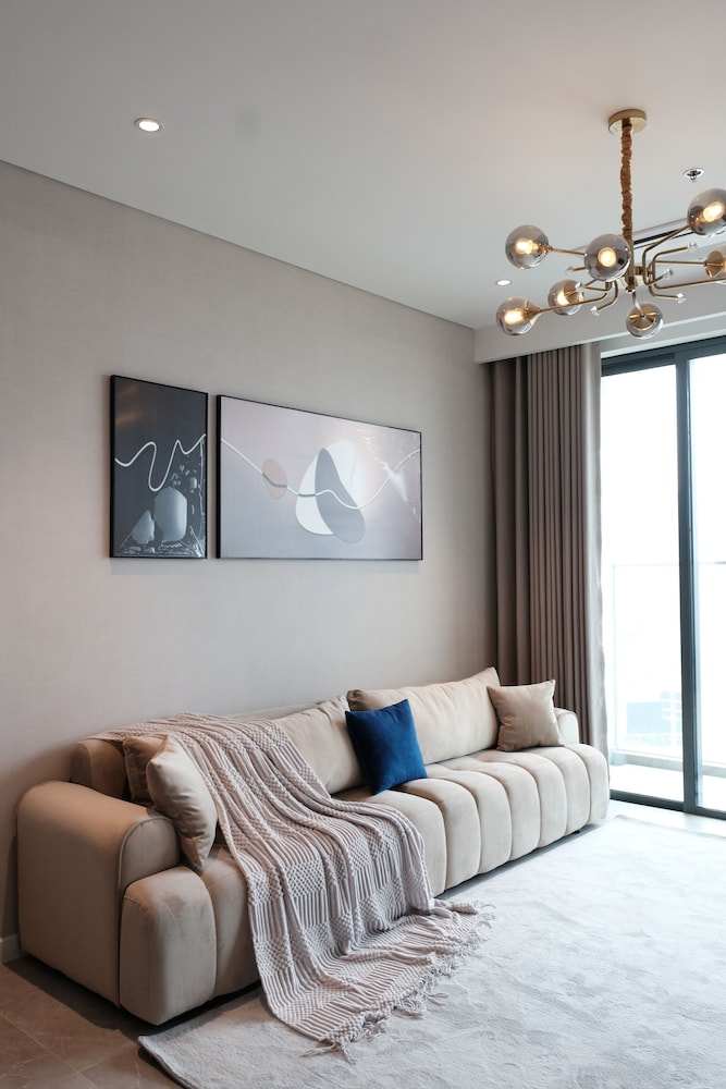Metropole The Crest Thu Thiem Apartment