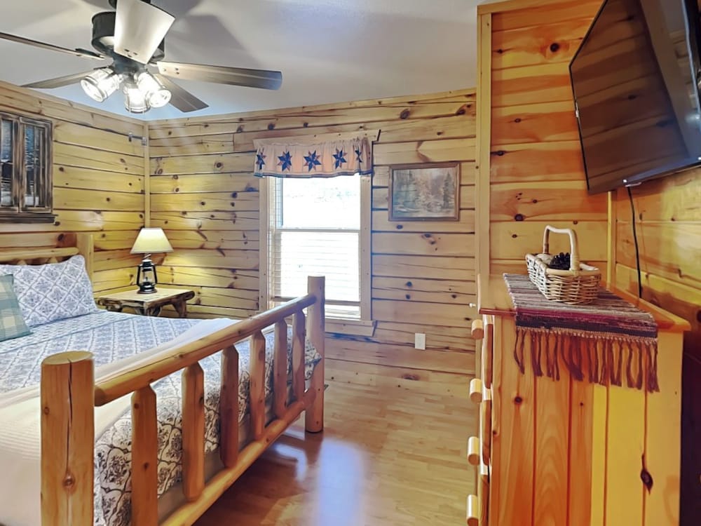 Zen Bear's Den by Jackson Mountain Rentals