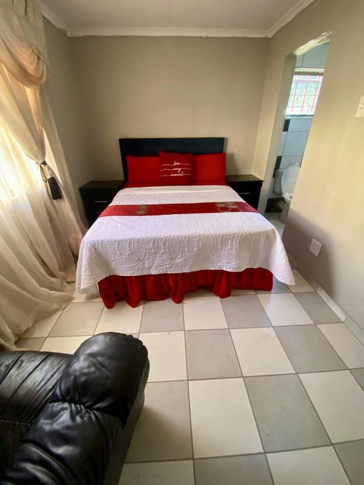 Newlands Comfortable Abode in Johannesburg