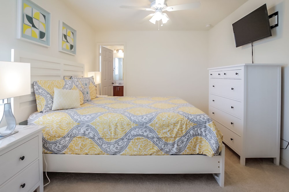 3175tc Amazing Compass Baytown Home Sleeps 10 view 2