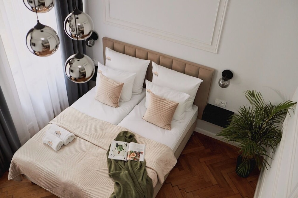 OLD TOWN Charm & Chic by Downtown Apartments