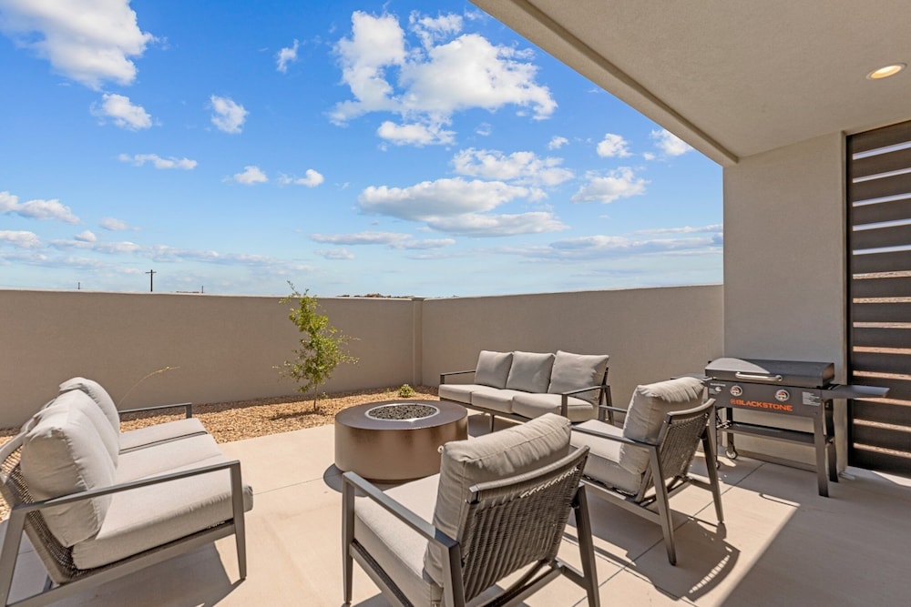 Isle Of Adventure 6 Bedroom Townhouse