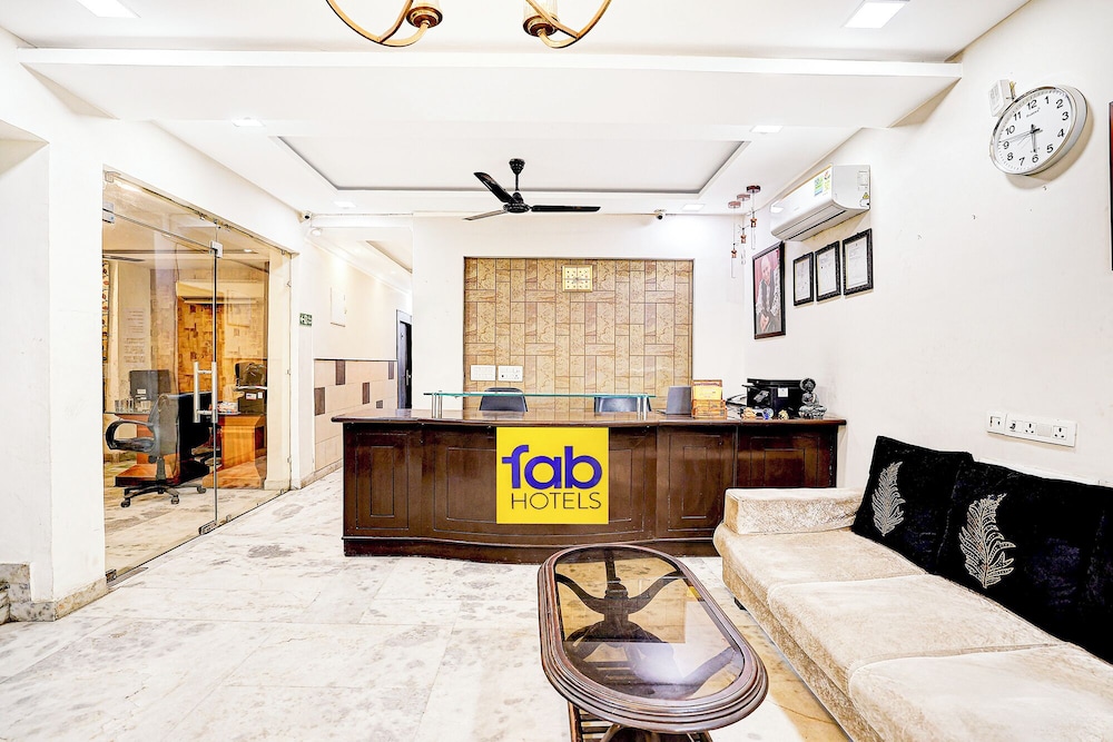 Fabhotel Comfort Stay I