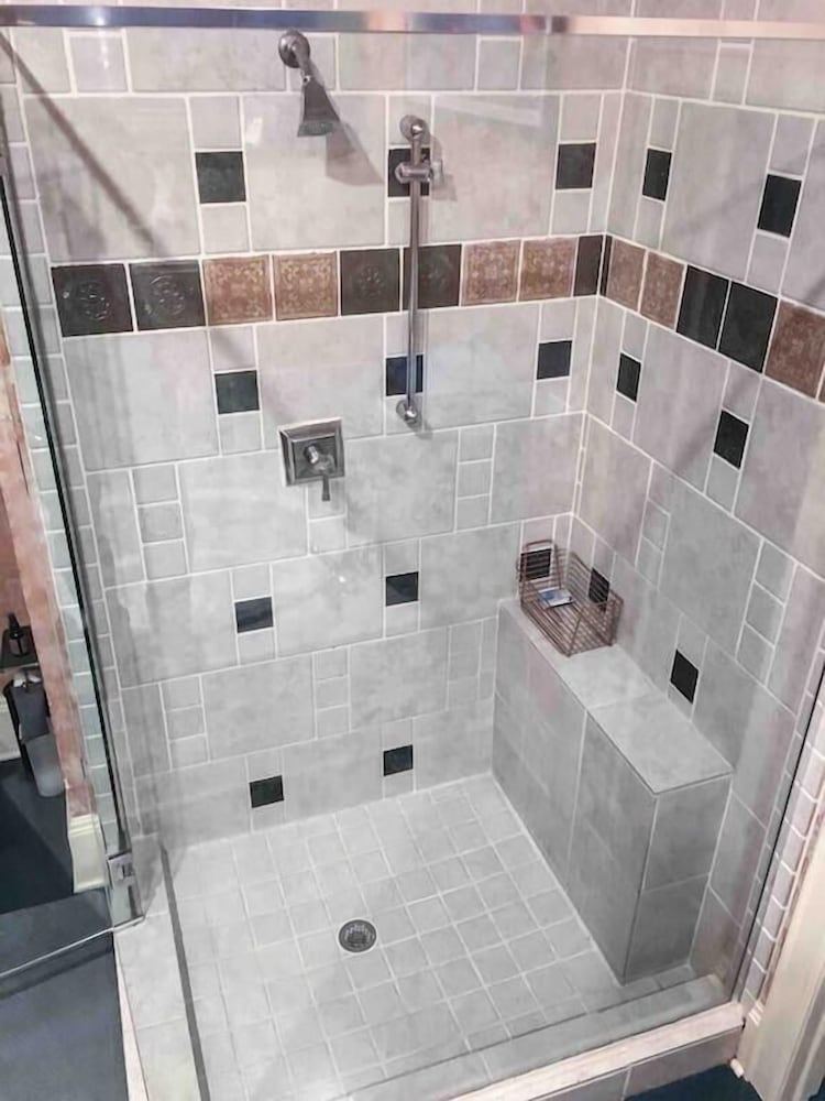 Moda Suit - Image 102