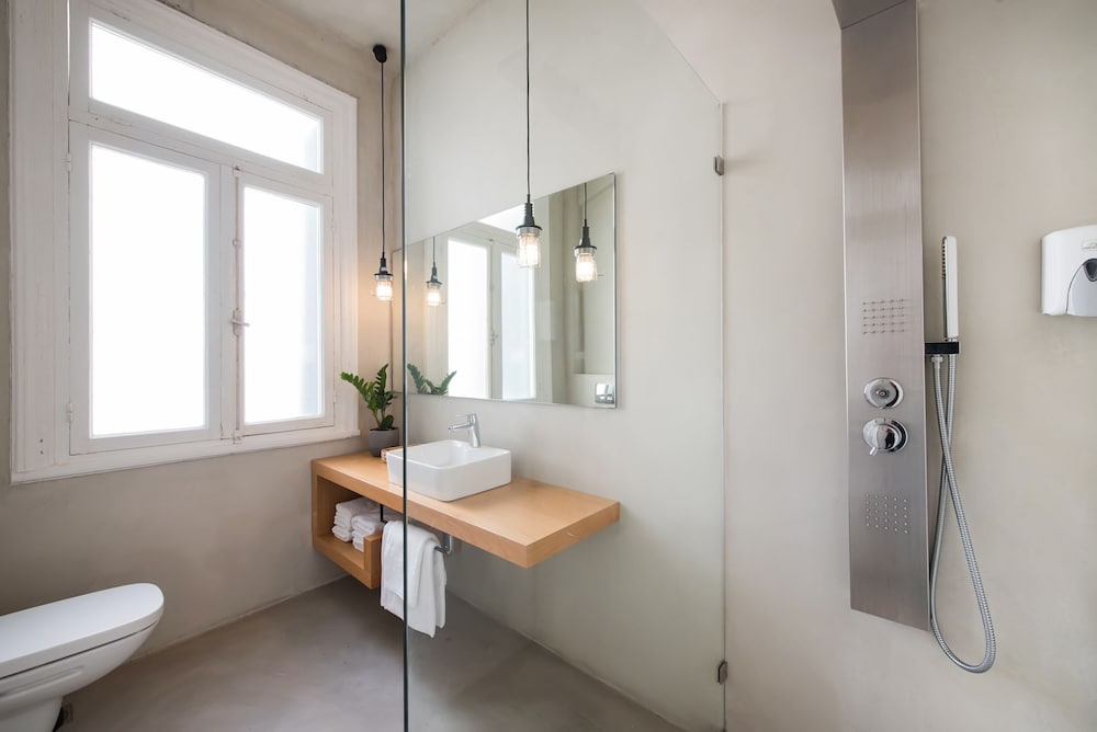 MONK Monastiraki Suites