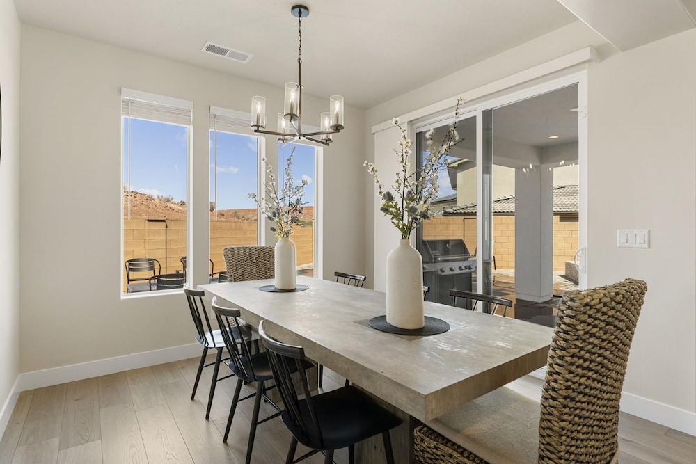 The Splash Yard 5 Bedroom Home