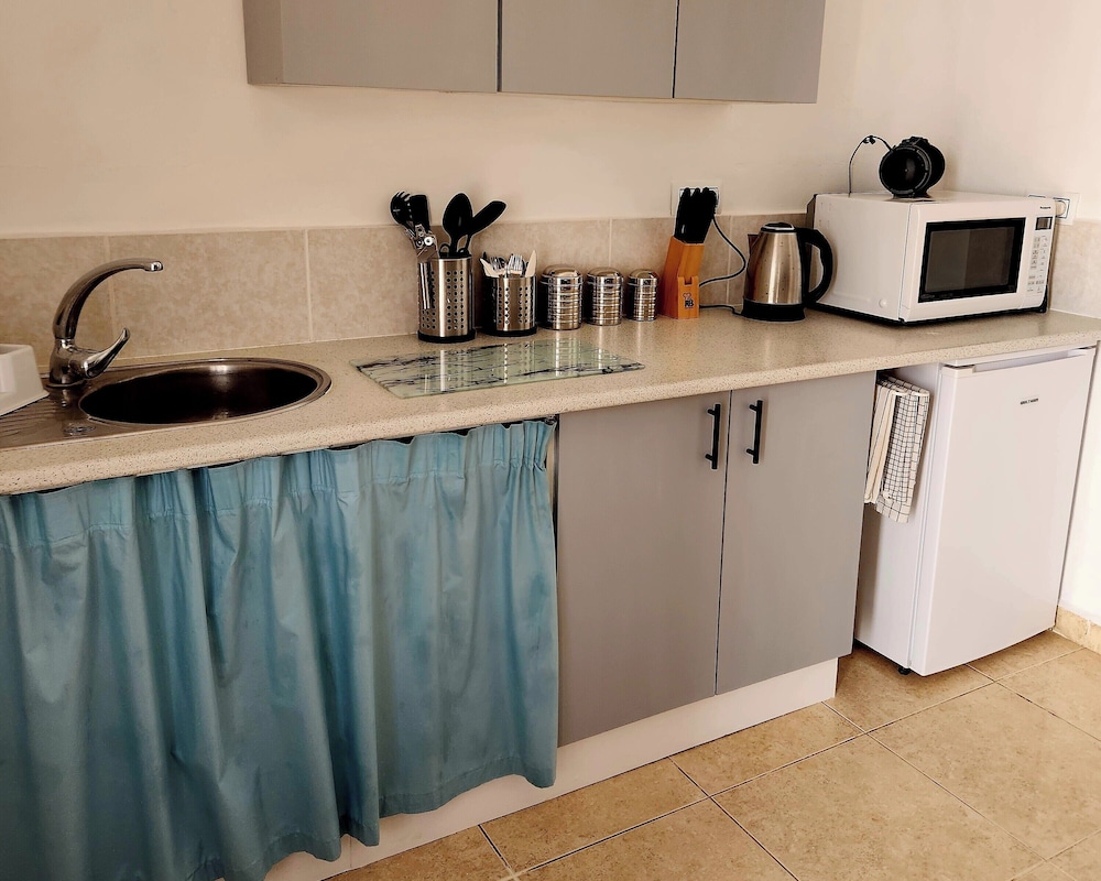 Casita-1 To 7guests-private/pool-patio-bbq-parking