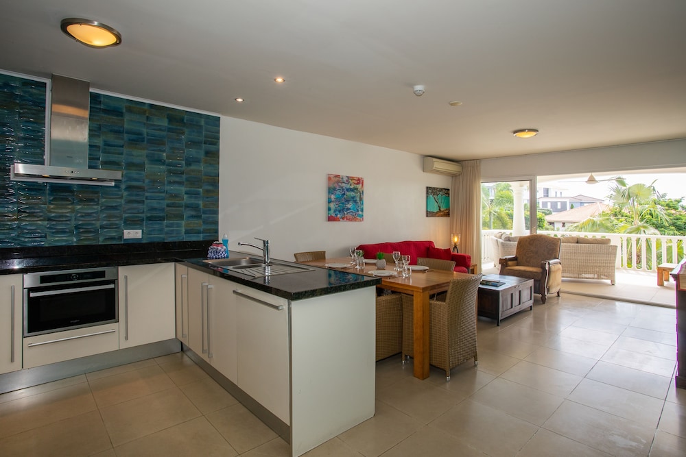 Blue Bay Apartments