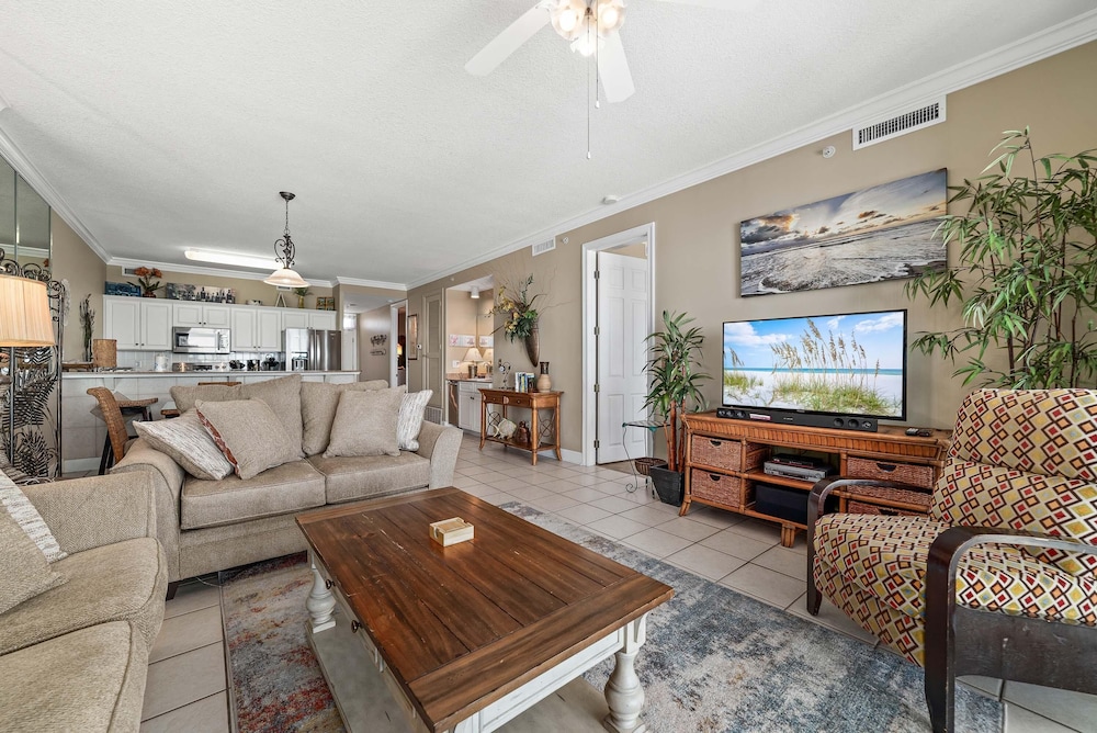 Regency Isle 710