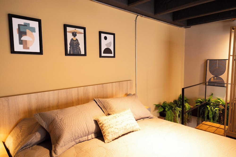 Royal Living Poblado