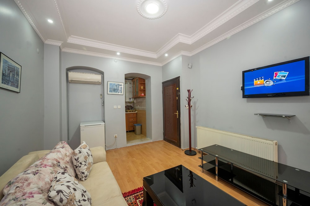 Taksim Suite II