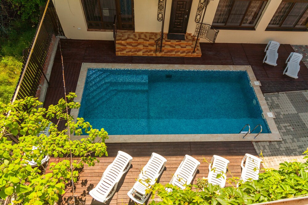 Lime Hotel