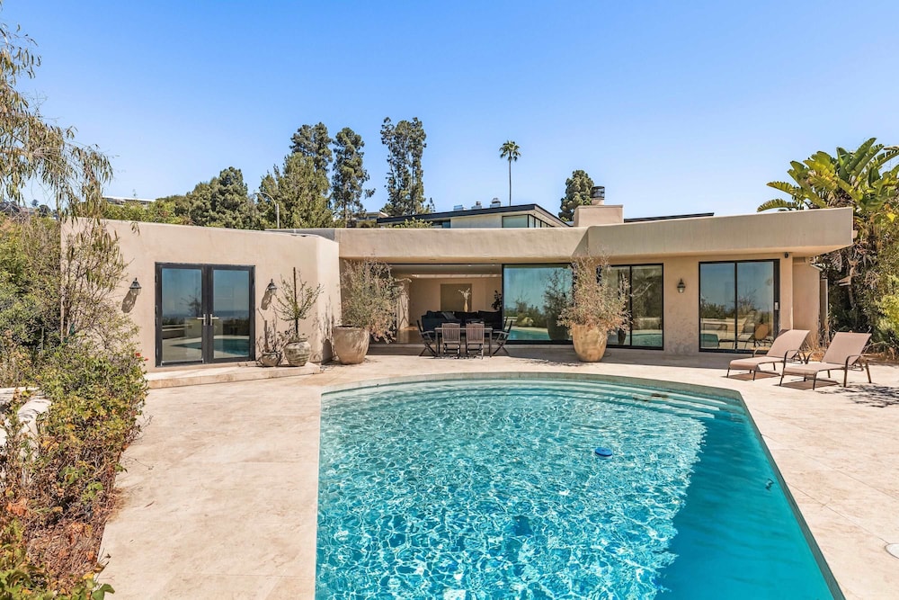 Allura Hollywood Hills LA s Most Incredible Views