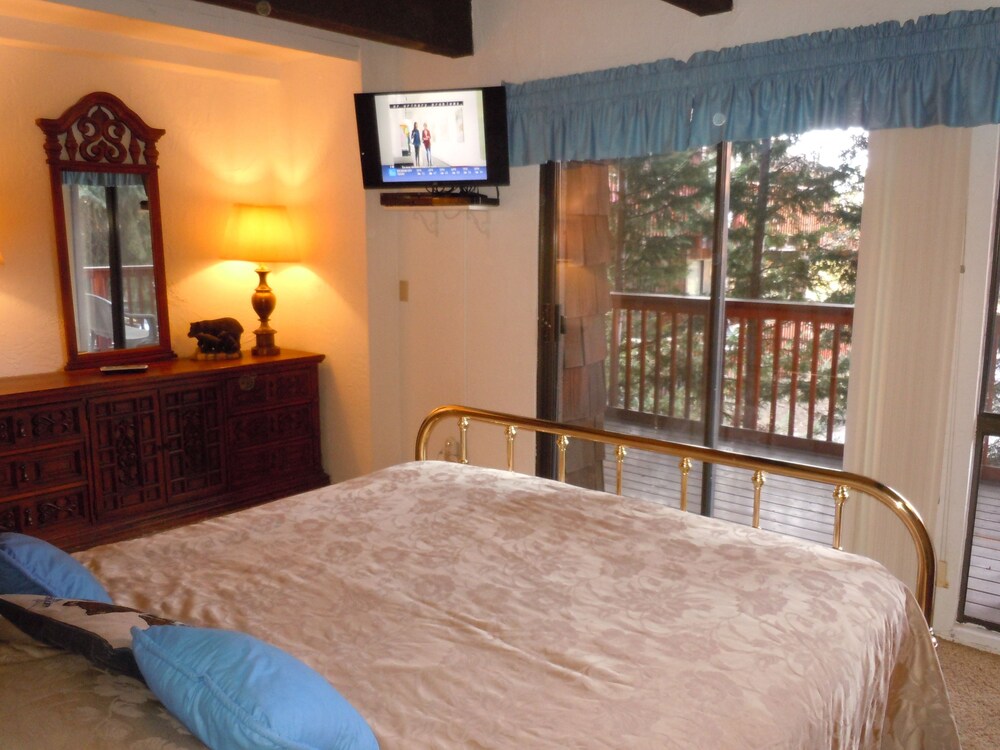 Snow Summit Townhouse Rentals & Sales