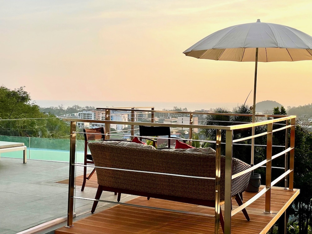 Baan Saint Tropez Villas Kata Beach