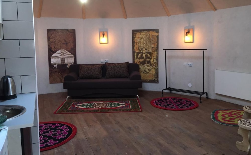 Ethnohouse YURTA