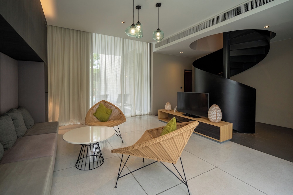 Oceanphere Villa by Prop Hopper