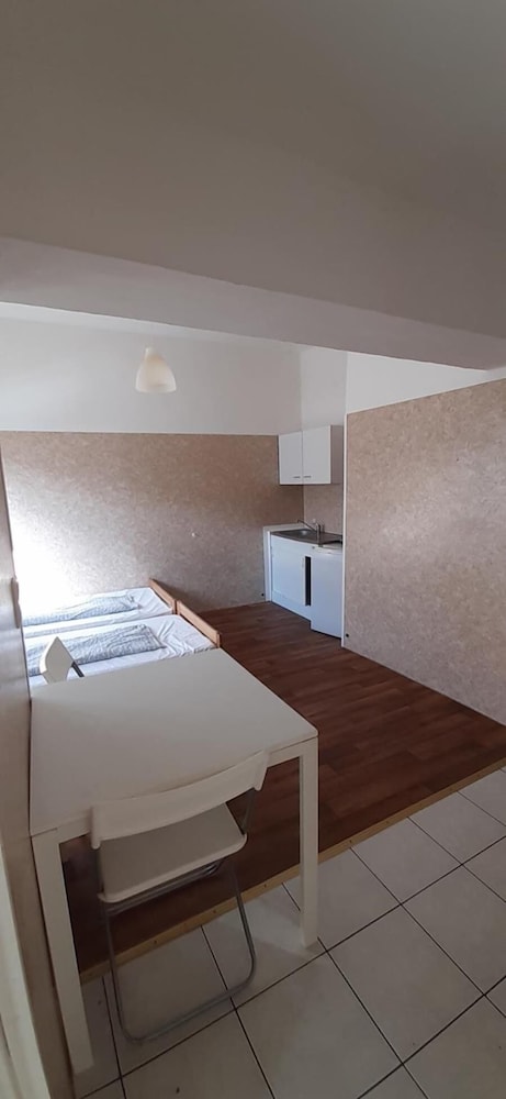 2-Rent Group Hostel Apartments EVE74