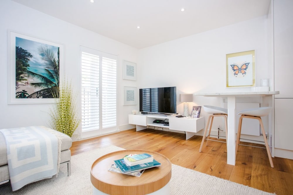 Bright 1 Bedroom Apartment in Regent's Park