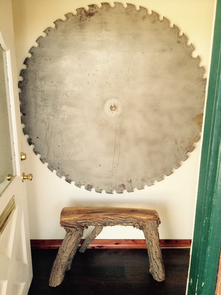 Miscellaneous Market Vacations - Sawmill Rentals - Property Image 2