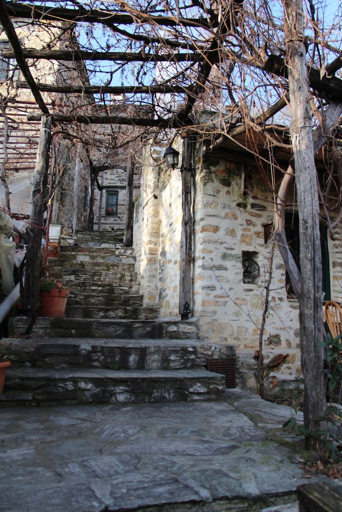 Efipoi