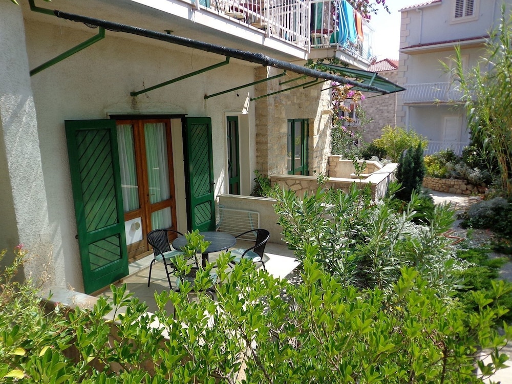 Brane - 150m From sea - SA2