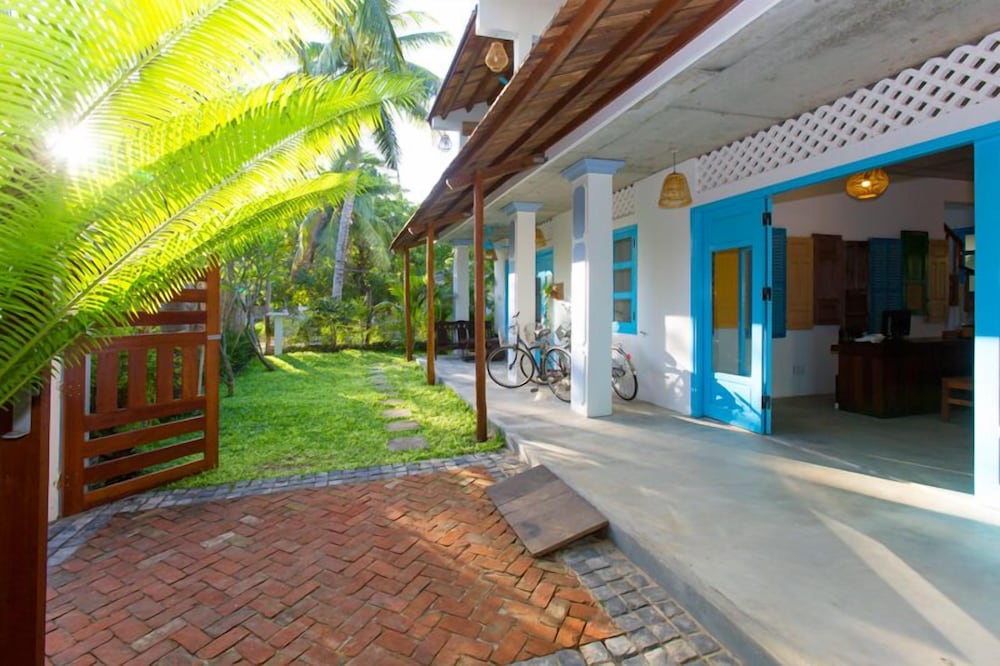 Life Beach Villa