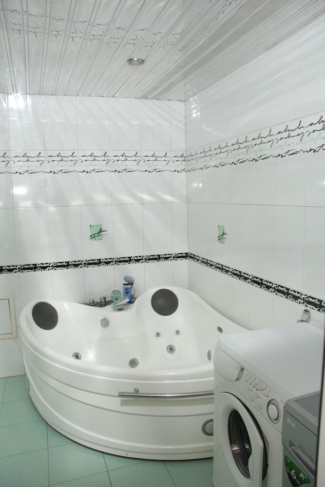 Rafael Hostel