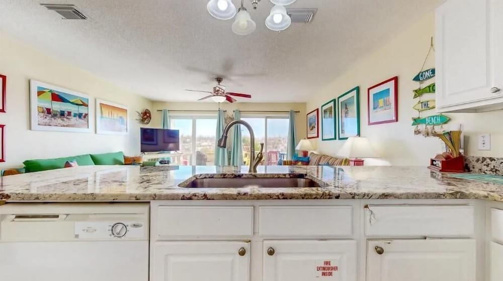 Island Sands 102